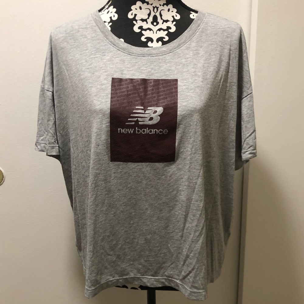 NEW BALANCE Crop T-shirt top